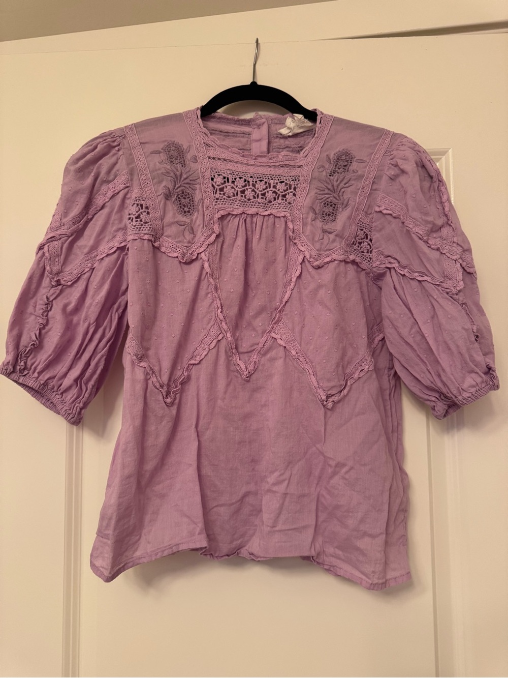 Anthropologie Lavender Lace-Trim Peasant Top - Women